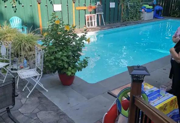 Anneken 1000 Islands B&B Luxury Suites & Spa 布罗克维尔 外观 照片