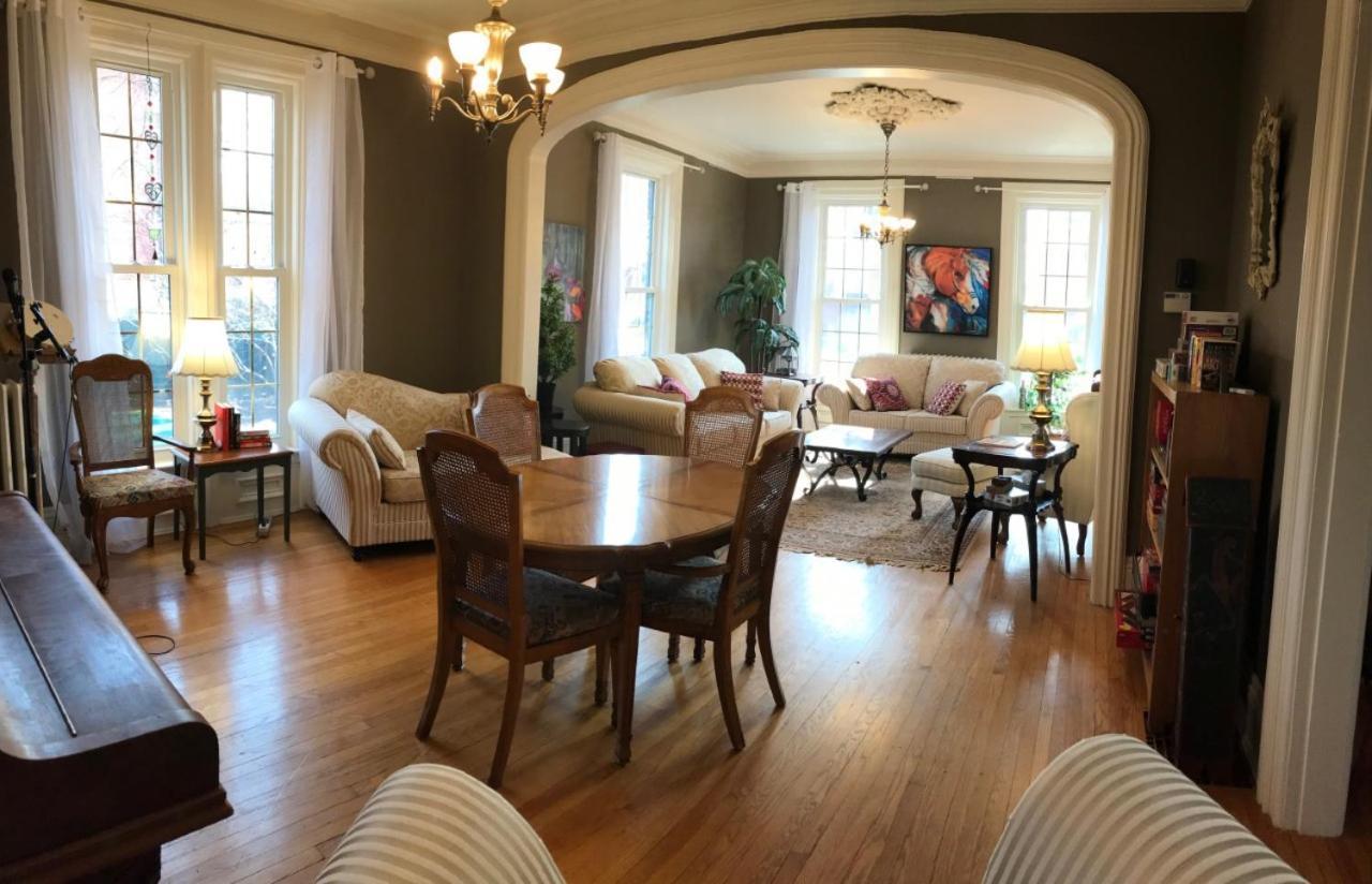 Anneken 1000 Islands B&B Luxury Suites & Spa 布罗克维尔 外观 照片