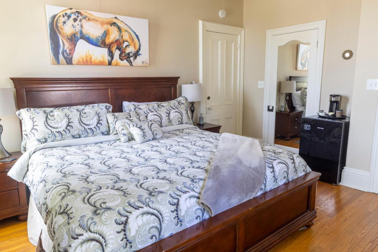 Anneken 1000 Islands B&B Luxury Suites & Spa 布罗克维尔 外观 照片
