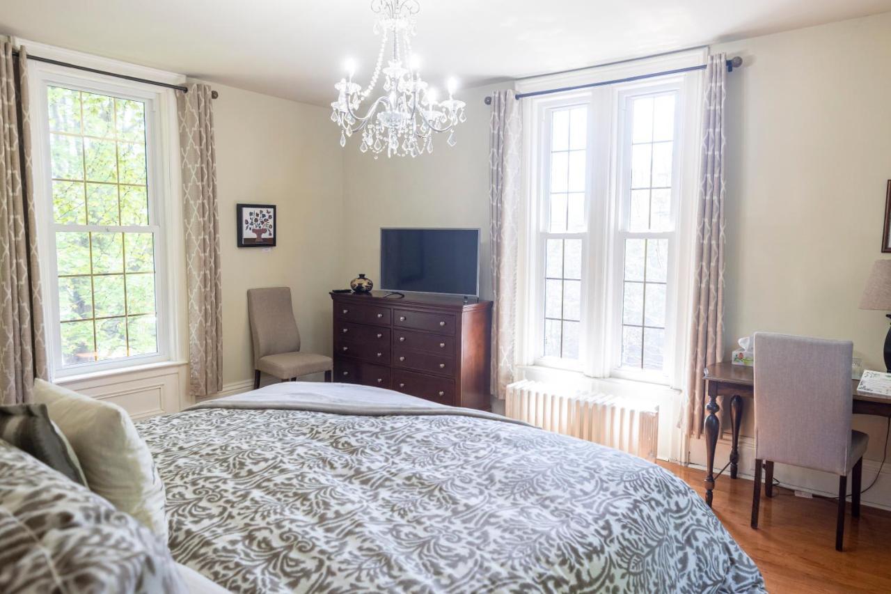 Anneken 1000 Islands B&B Luxury Suites & Spa 布罗克维尔 外观 照片