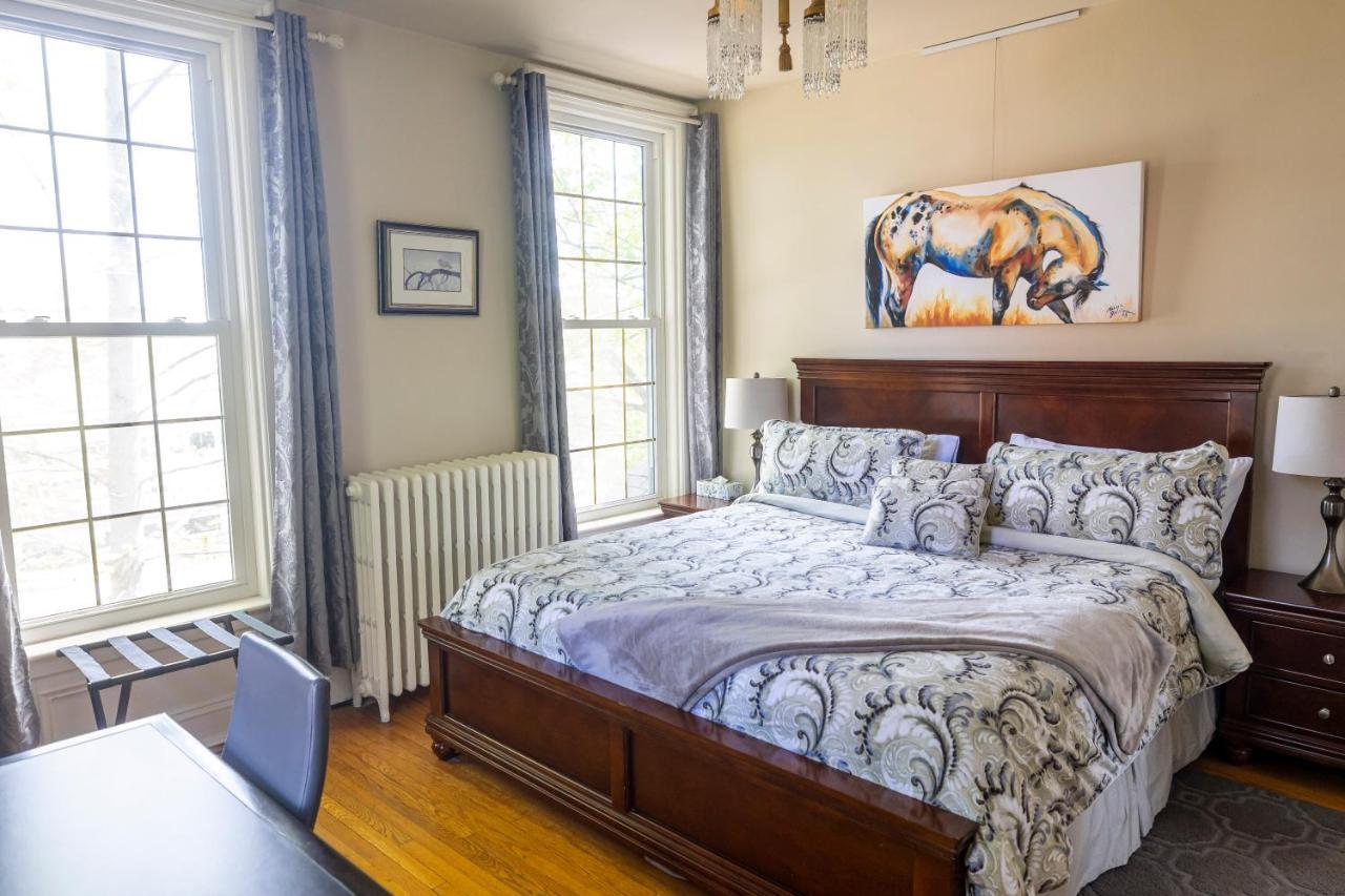 Anneken 1000 Islands B&B Luxury Suites & Spa 布罗克维尔 外观 照片